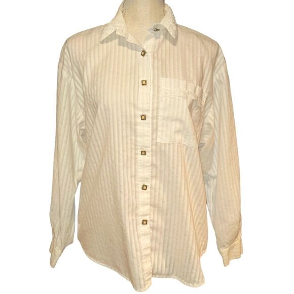 Tap & Co. White button up top size small - Picture 1 of 11